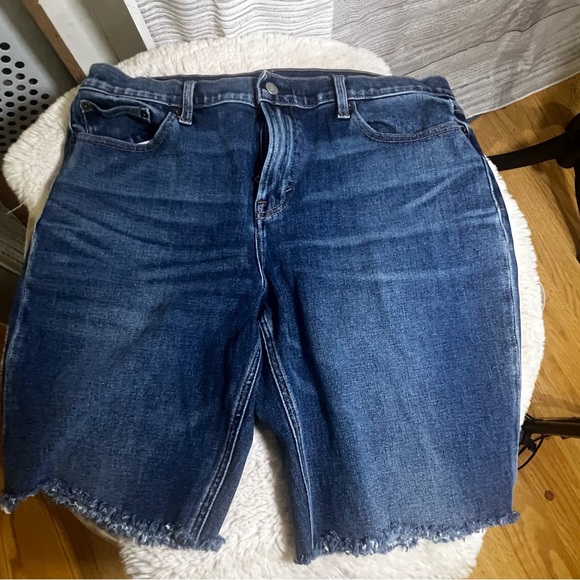 Lucky Sienna MidRise Boyfriend Cut-Off Shorts size 12 - Picture 7 of 9